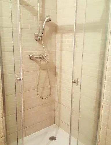 Lovely In Bucharest, Baba Novac Area